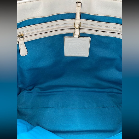 Coach Signature C Canvas Studded Gallery Tote - Picture 3 of 7